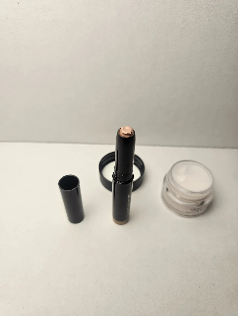 Laura Mercier The Perfect Cream Multi + Caviar Stick Eye Color (Black Packaging)